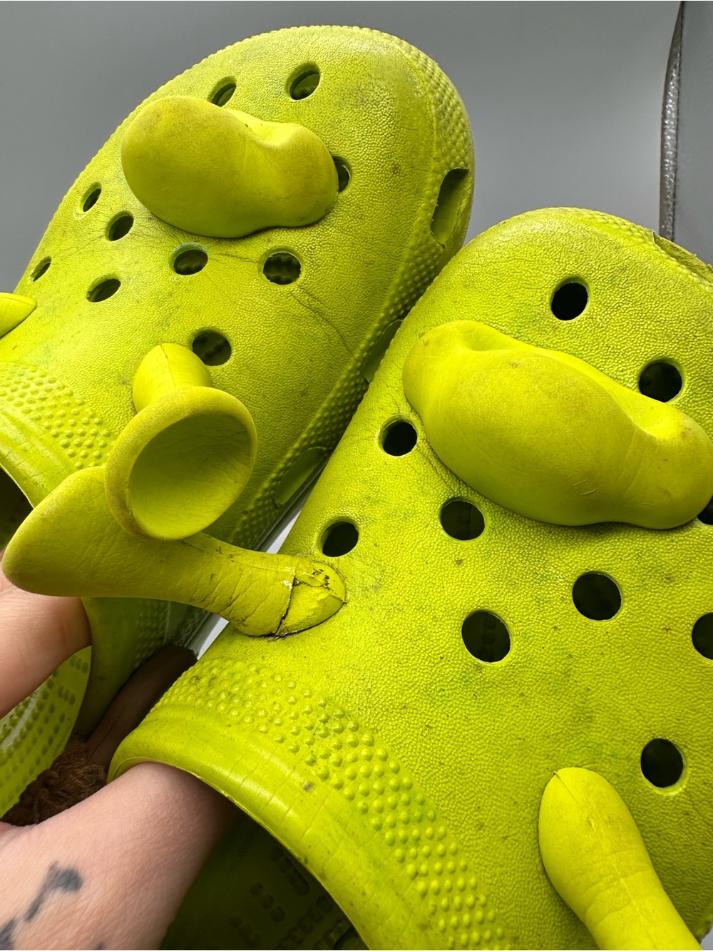 Crocs Classic Clog Shrek Lime Green Kids Size J6 Ogre Ears Nose Jibbitz Shoes - Picture 8 of 8